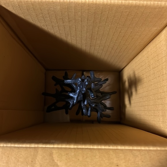 Pottery Barn Medium 14” Sculpted Bronze Tree BNIB SOLD OUT! - Picture 4 of 7